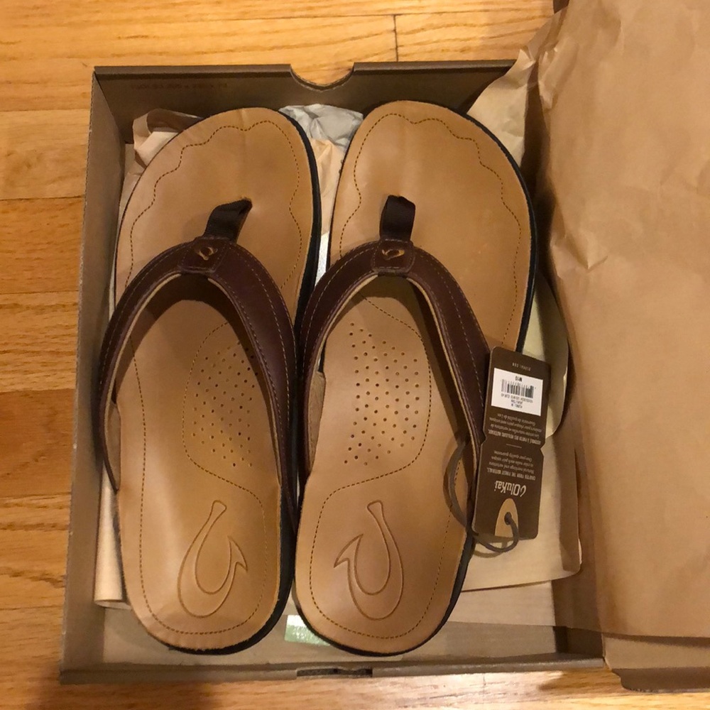Olukai Kumu men’s sandals sz 10 NWT